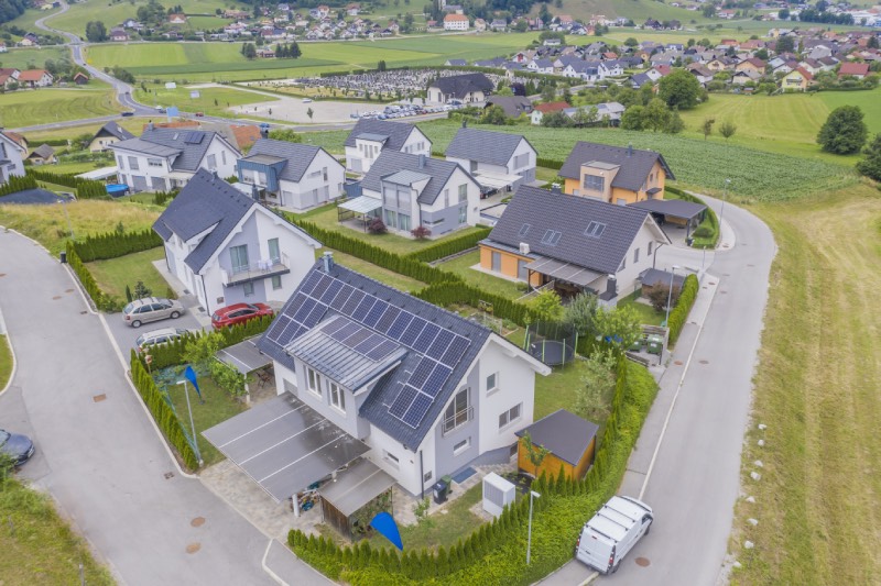 SOLAR CONTRACTOR