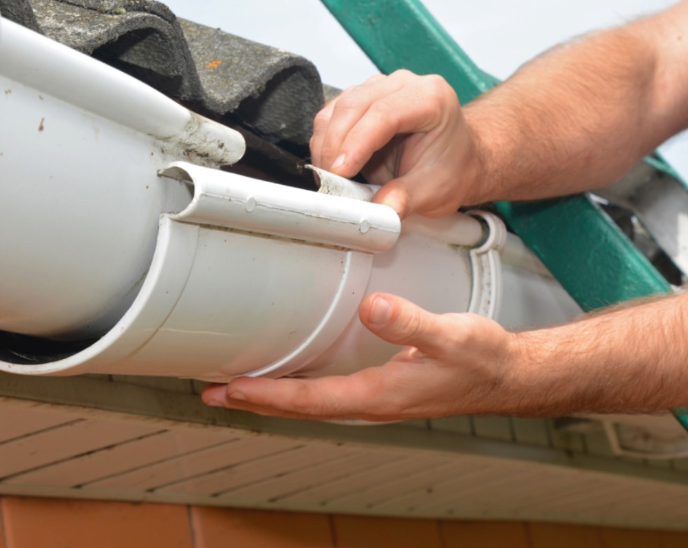 Choosing the Right Gutters for Your Climate and Home